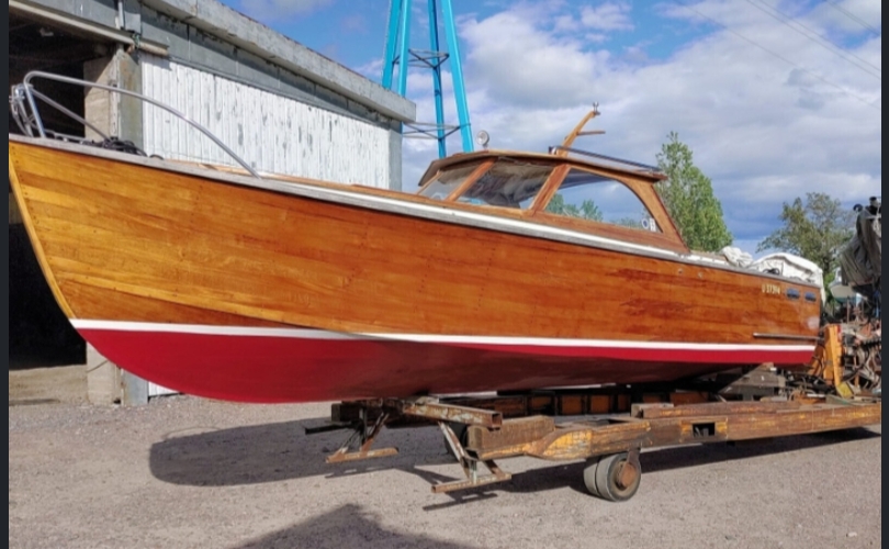 Roi Mahonkimoottorivene-kuva-6